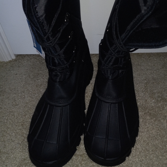 New!! Mountain Warehouse Men\'s Snowboots Size 11